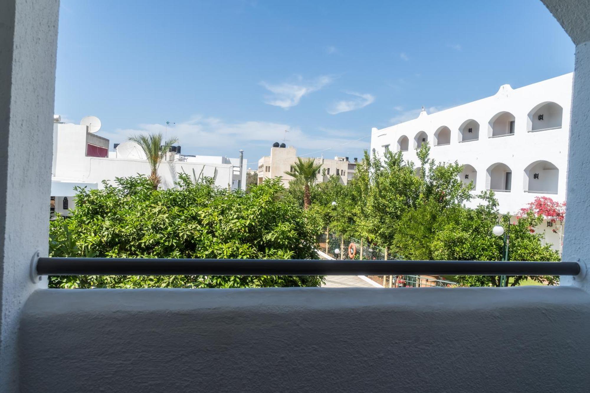 Hotel Malia Holidays Exterior foto